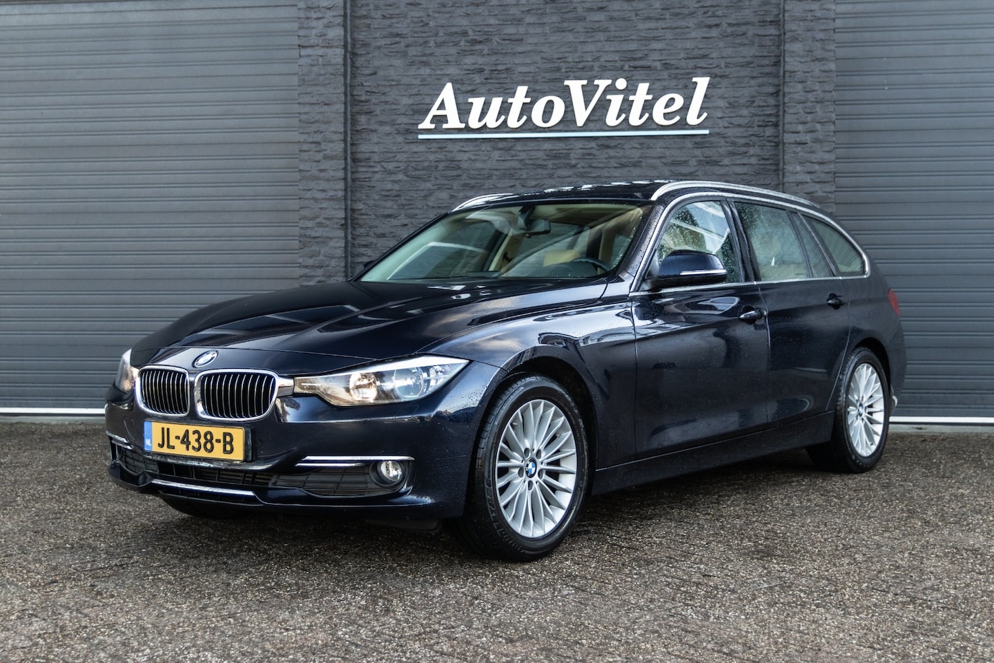 BMW 3-serie Touring - 320d xDrive | Panodak | Memory | Leder | Stoelverwarming | Elektrische Klep - AutoWereld.nl