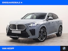 BMW iX2 - eDrive20 M Sport / Sportstoelen / Achteruitrijcamera / M Adaptief onderstel