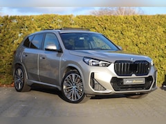 BMW iX1 - xDrive30 M Sport Launch Edition 67 kWh Carplay|H&K|Hud|Panodak|Leder|A.Cruise|E. Trhk|360