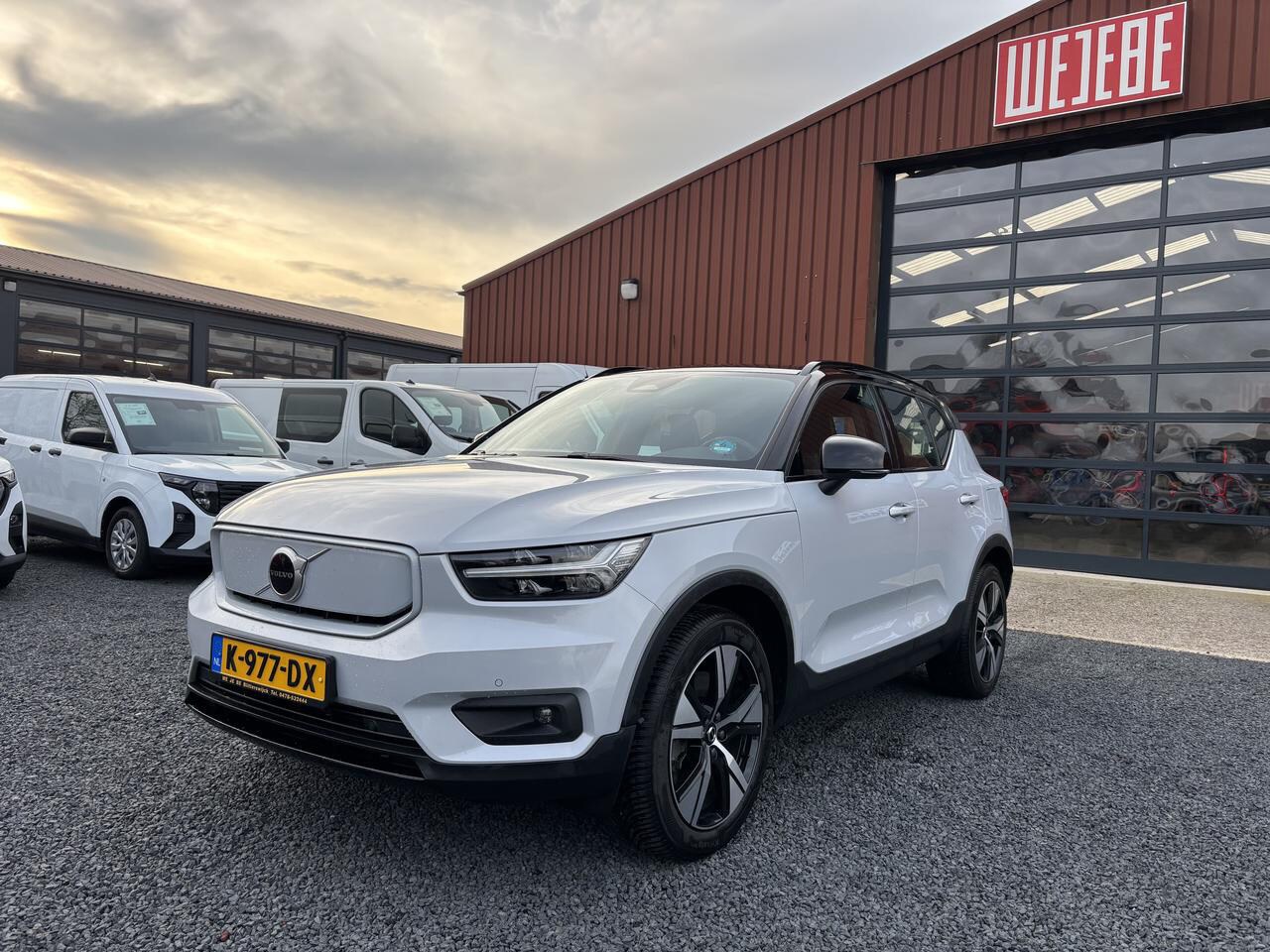 Volvo XC40 - RECHARGE P8 AWD WARMTEPOMP TREKHAAK - AutoWereld.nl