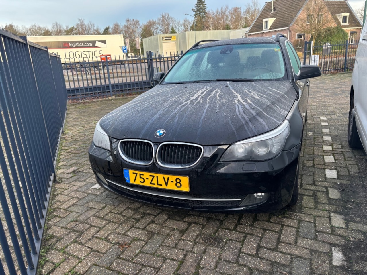 BMW 5-serie Touring - 520d Corp. L. Bns L. - AutoWereld.nl