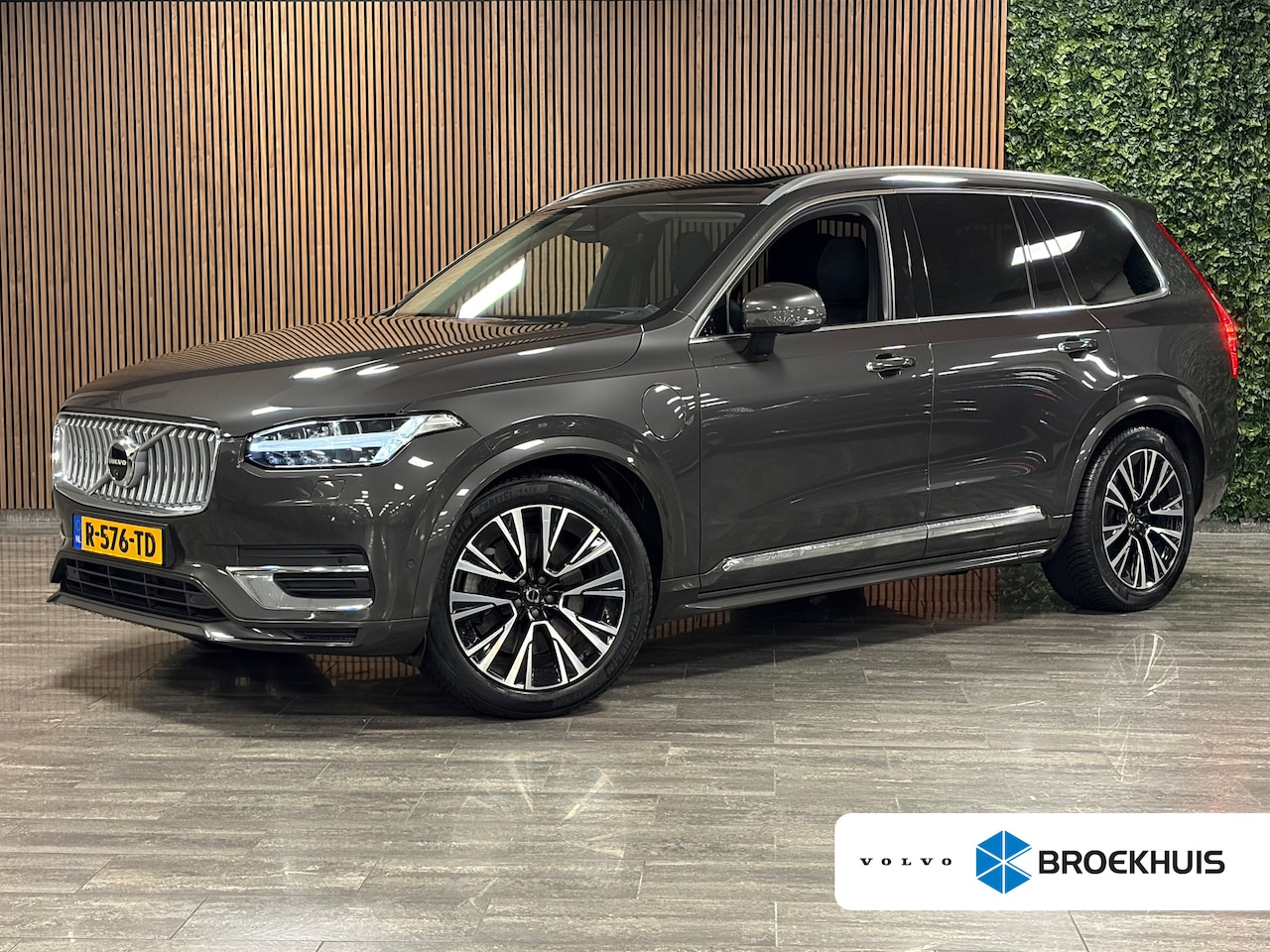 Volvo XC90 - T8 AWD Recharge Ultimate Bright Long Range Luchtvering | Trekhaak | 360 Camera | Head-Up D - AutoWereld.nl
