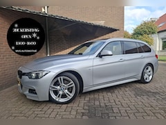 BMW 3-serie Touring - 318i M Sport Edition Panoramadak / Apple Carplay / Trekhaak / Led Verlichting / Achteruitr