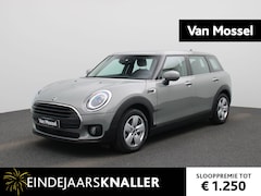 MINI Clubman - 1.5 Cooper Essential AUTOMAAT | Cruise Controle | Achteruitrij Camera | Navigatie | Stoelv
