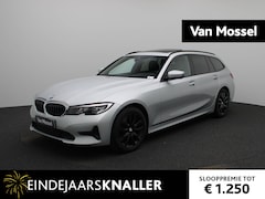 BMW 3-serie Touring - 318i Executive AUTOMAAT | PANORAMADAK | GROOT NAVIGATIE | LEDEREN BEKLEDING | CAMERA | LED