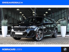 BMW iX1 - xDrive30 High Executive M Sport / Sportstoelen / M Adaptief onderstel / Comfort Access / S