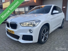 BMW X1 - xDrive20i High Executive M-PAKKET*ACC*HUD*CAMERA*PDC
