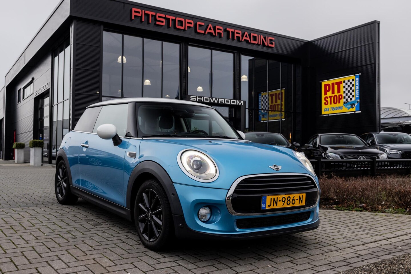 MINI Cooper - Mini 1.5 Chili, 136 PK, LED, PDC, 1e eigenaar! - AutoWereld.nl
