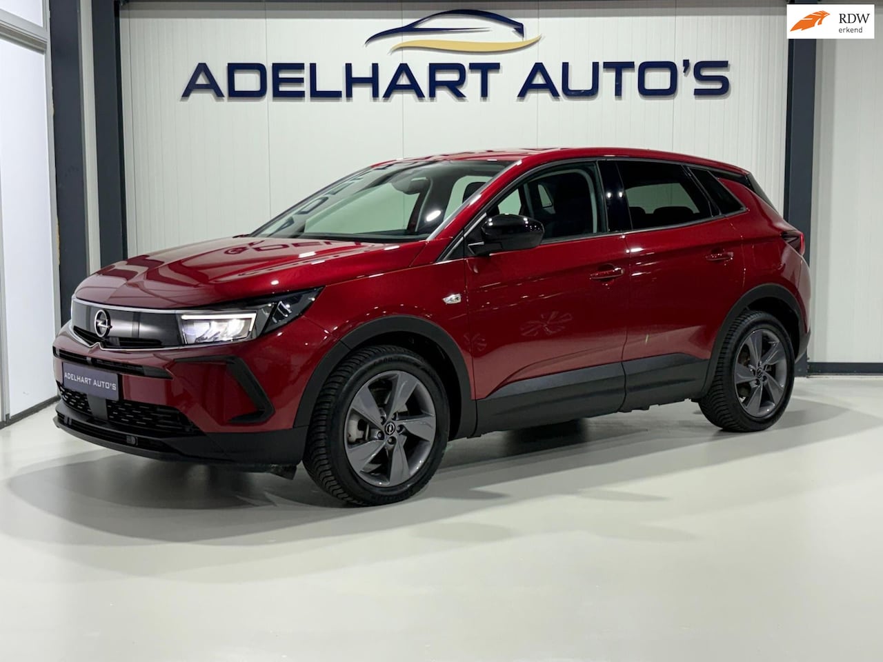 Opel Grandland - 1.6 Turbo Plug-In Hybrid Elegance Automaat / Navigatie full map / Camera / Cruise control - AutoWereld.nl