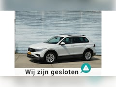 Volkswagen Tiguan - 1.5 TSI Carplay Trekhaak Adapt Cruise Pdc