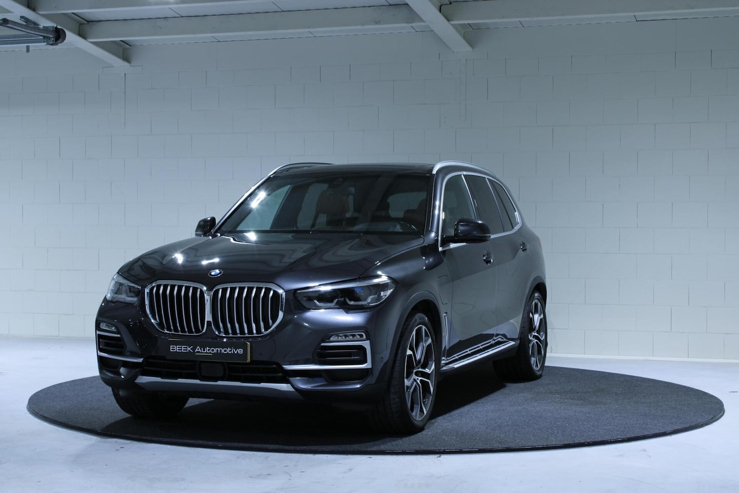 BMW X5 - xDrive45e High Executive | Panoramadak | HuD | Camera - AutoWereld.nl
