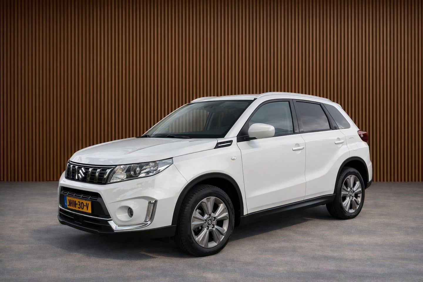 Suzuki Vitara - 1.4 Boosterjet Select Rhino Edition Smart Hybrid 1.4 Boosterjet Select Rhino Edition Smart Hybrid - AutoWereld.nl