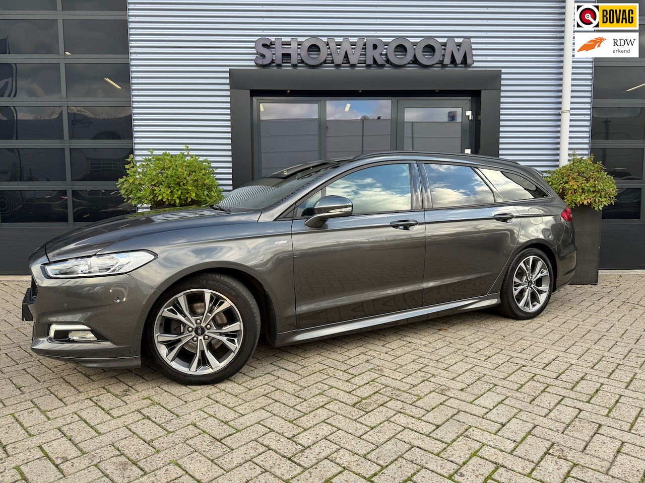 Ford Mondeo Wagon - 1.5 ST Line Automaat|Pano|Applecarplay|Camera|Dodehoek|Leder - AutoWereld.nl