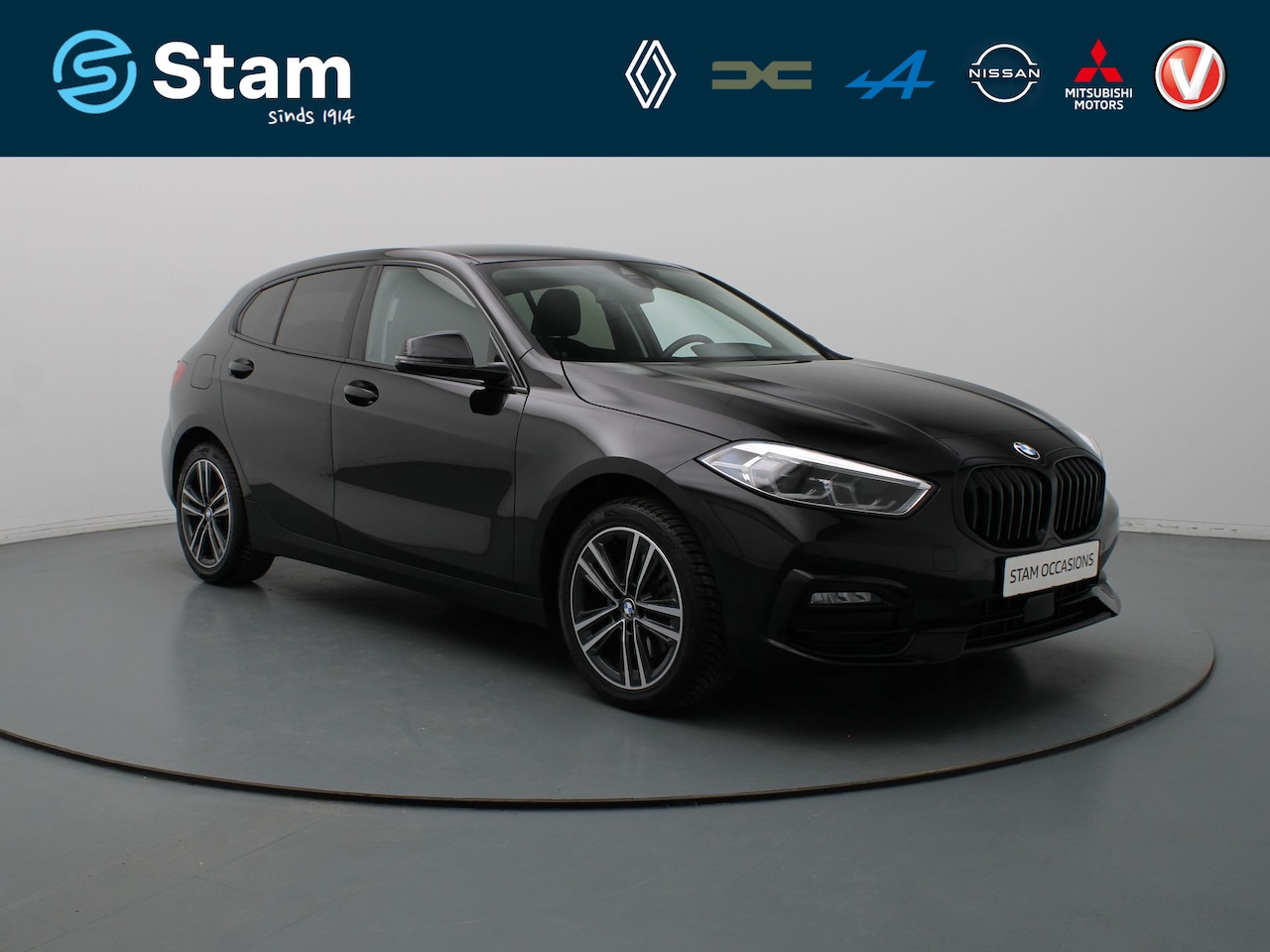 BMW 1-serie - 118i Executive Edition Camera | Cruise | Navi | Parkeersens. v+a - AutoWereld.nl