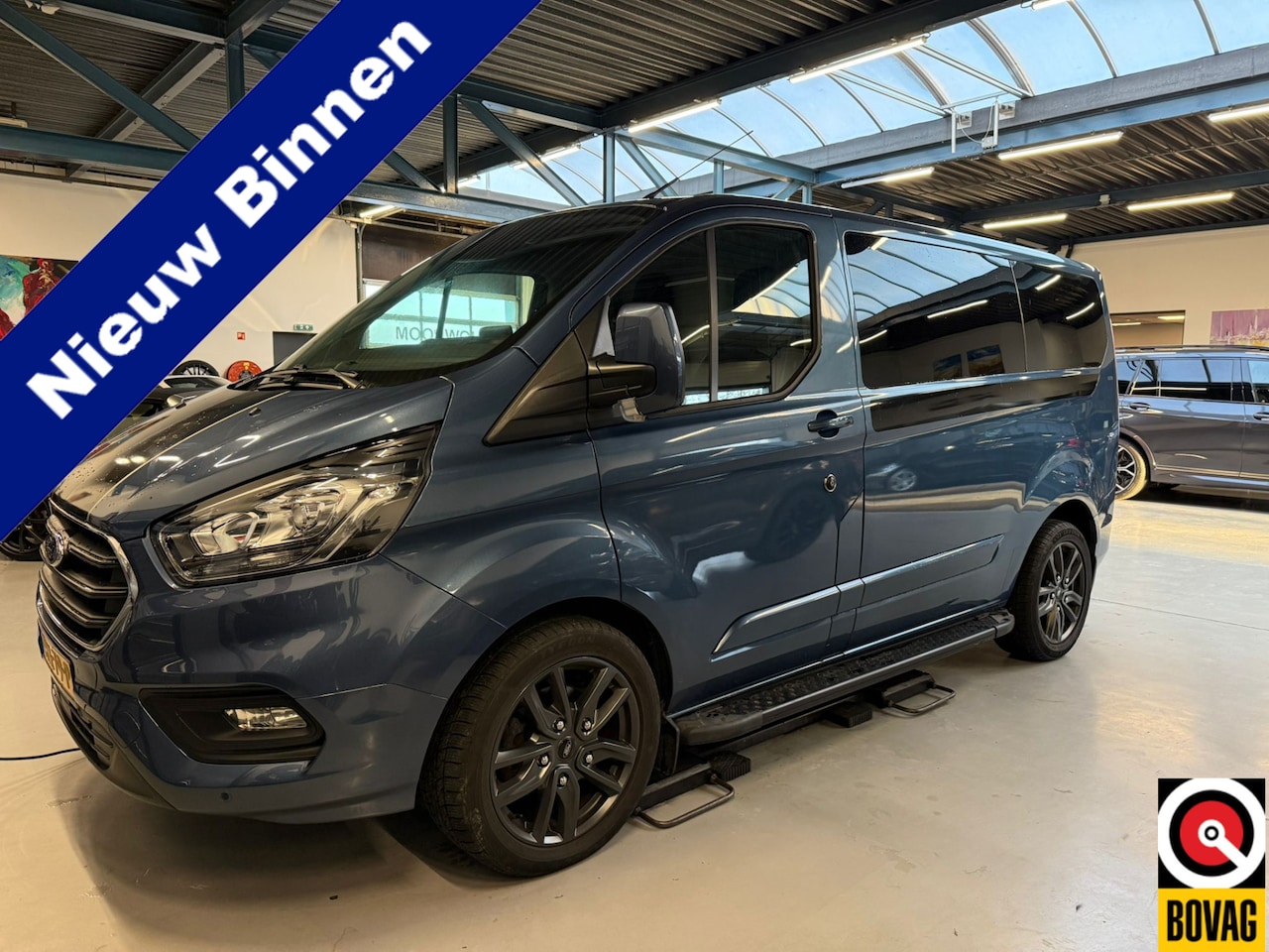 Ford Transit Custom - 320 2.0 TDCI Automaat L1H1 Limited Navigatie Stoelverwarming Camera Trekhaak - AutoWereld.nl