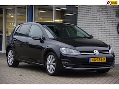 Volkswagen Golf - 1.4 TSI 150PK Camera Carplay Trekhaak Stoelverwarming