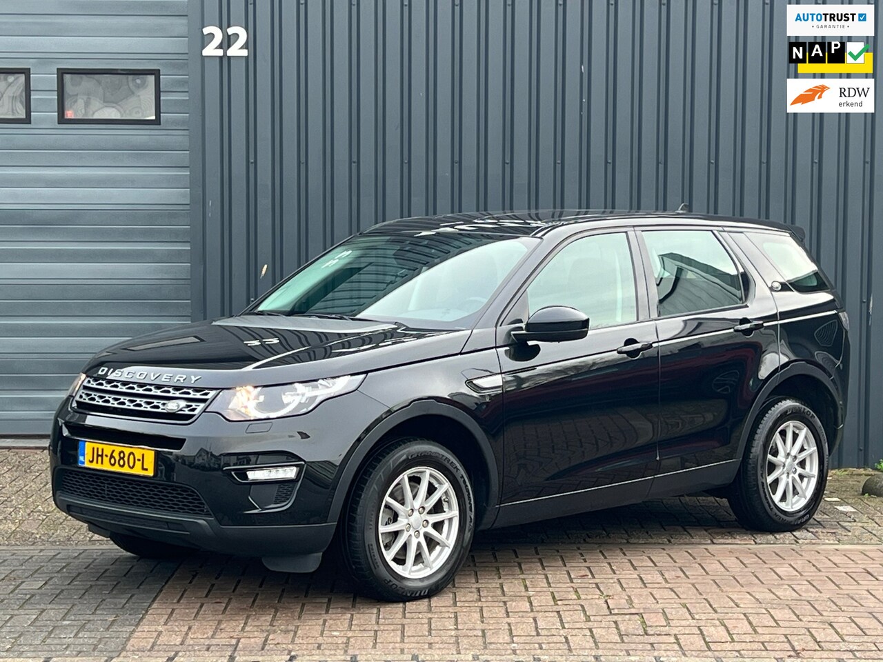 Land Rover Discovery Sport - 2.0 TD4 Urban Series Pure||1e Eigenaar|Zeer Nette Auto|Dealer Onderh - AutoWereld.nl