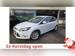 Ford Focus - 1.6 EcoBoost Titanium | 1E EIGENAAR | 12MND GARANTIE | NW APK | AIRCO | LMV | CRUISE |