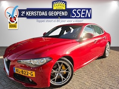 Alfa Romeo Giulia - 2.2 Eco Business Super 19inch/Harman kardon/Q2
