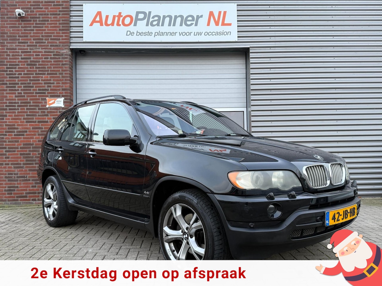BMW X5 - 4.4i Executive! Clima! Cruise! Leder! Trekhaak! - AutoWereld.nl