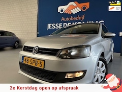 Volkswagen Polo - 1.2 Easyline, bj.2011, kleur: grijs 5 deurs, airco, APK 02/2026 en NAP met 302600 km.zeer