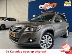 Volkswagen Tiguan - 2.0 TSI Comfort&Design 4Motion/bj.2009/panoramadak/climate/sportvelgen/cruise/APK 10/2026