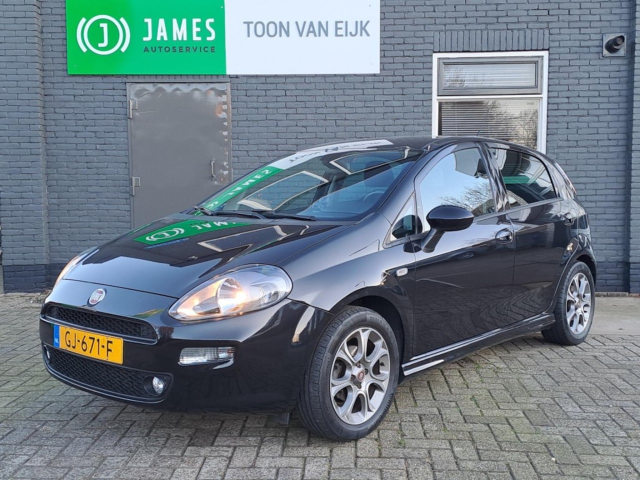 Fiat Punto Evo - 0.9 TWINAIR Evo LOUNGE Navi Tomtom-Clima- - AutoWereld.nl