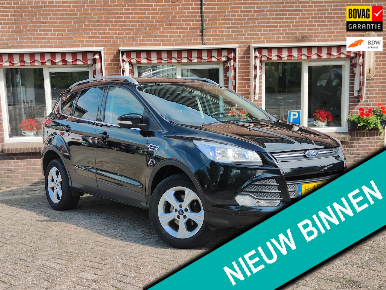 Ford Kuga - 1.5 Titanium Airco Cruise Verw. stoelen Pdc Tr.haak - RIJKLAAR - - AutoWereld.nl