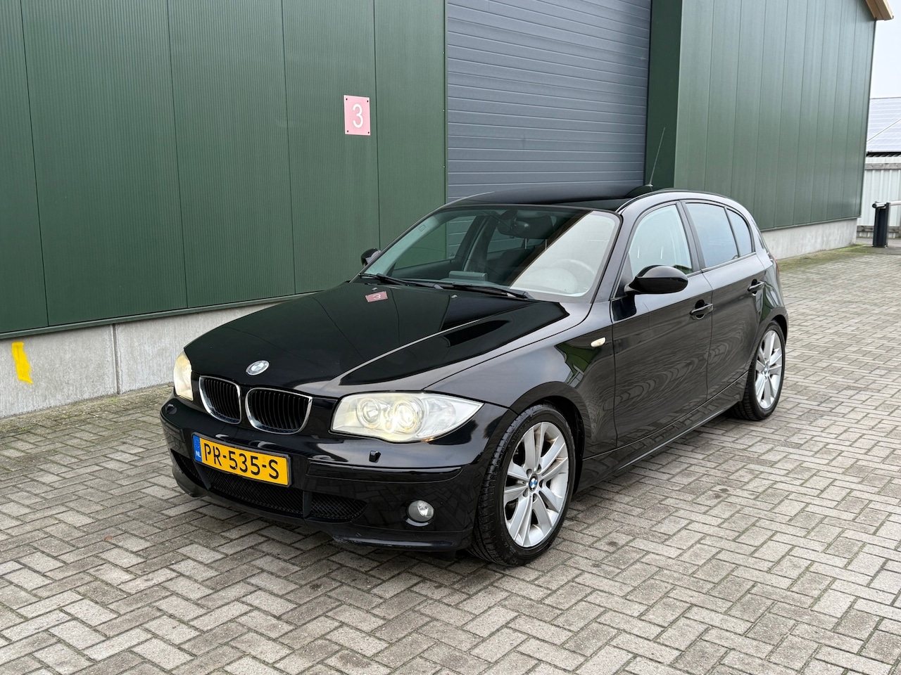 BMW 1-serie - Zeer Nete 120i High Executive | AUTOMAAT | Goed Onderhouden | Tweede Eigenaar | - AutoWereld.nl