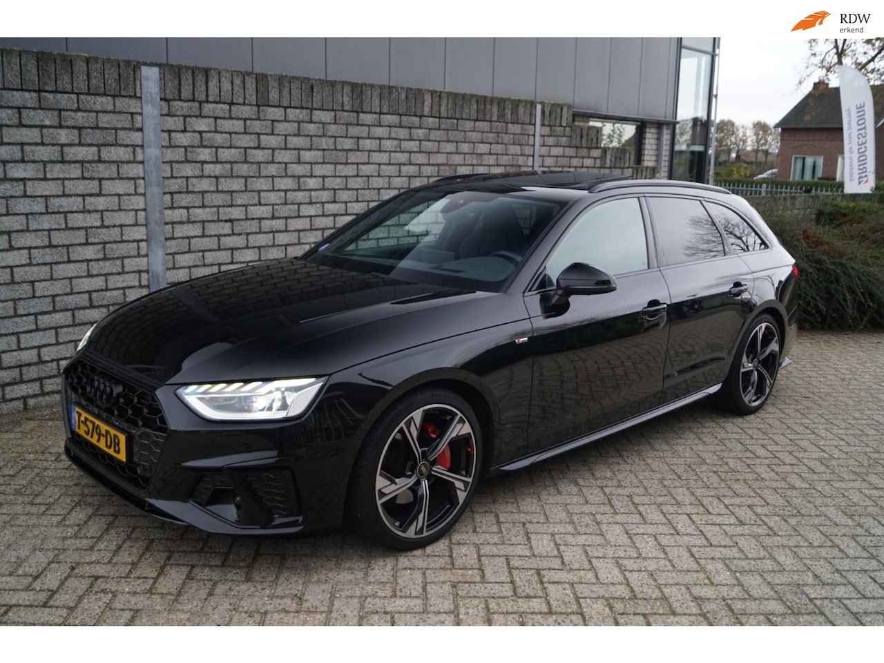 Audi A4 Avant - 40 TFSI S Edition Autom Leder/Alcantara Sportst Panodak Head-Up Bang-Olufsen Clima Navi Ca - AutoWereld.nl