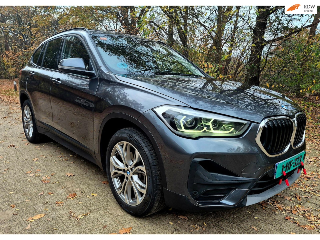 BMW X1 - SDrive18i Executive . Panoramadak . 37000 km - AutoWereld.nl
