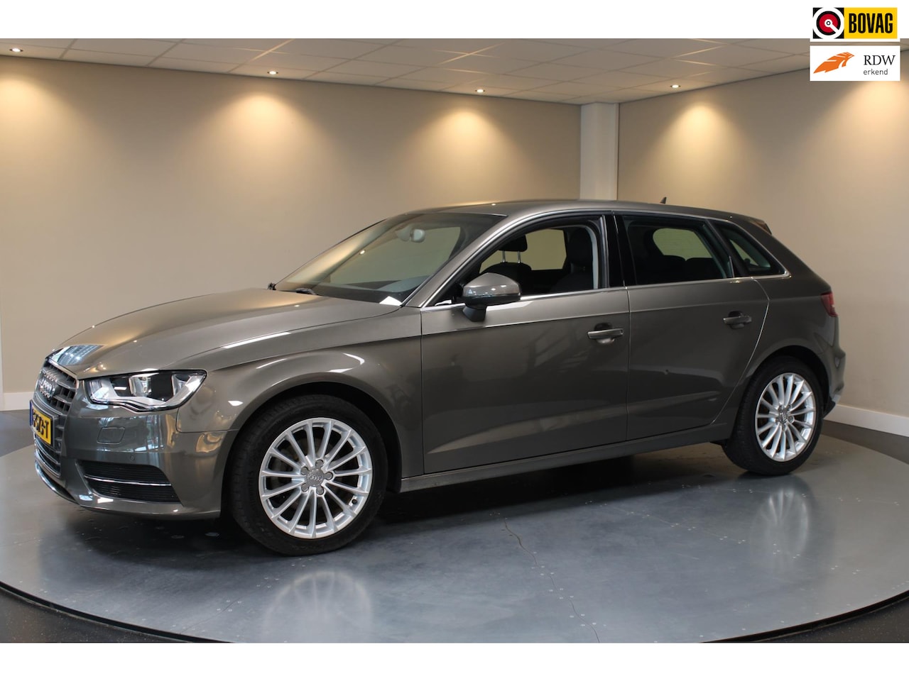 Audi A3 Sportback - 1.2 TFSI Ambition Pro Line S *Stoelverw* Cruise|Navi|PDC - AutoWereld.nl