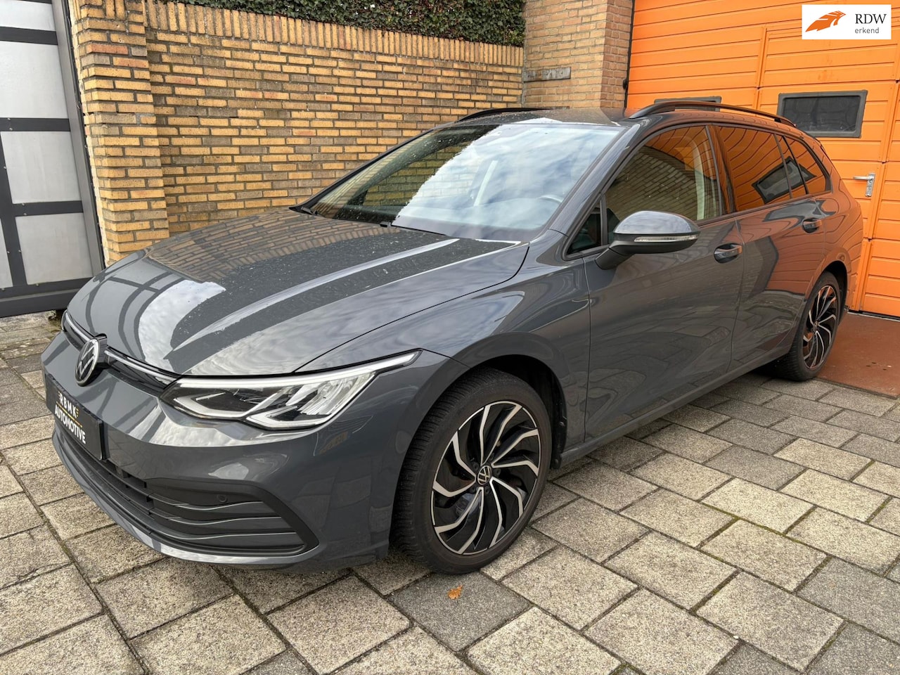 Volkswagen Golf Variant - 1.0 eTSI Life Business 1.0 eTSI Life Business - AutoWereld.nl