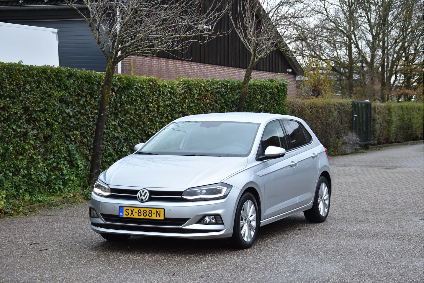 Volkswagen Polo - 1.0 TSI Highline in Topstaat NAP virtueel cockpit LED ECC PDC ACC Navi Carplay - AutoWereld.nl