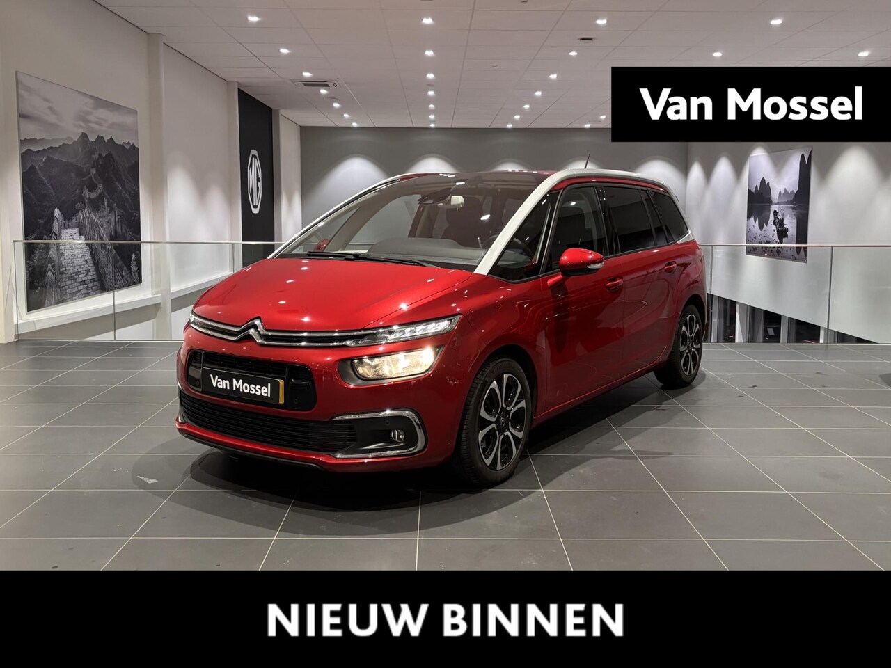 Citroën Grand C4 SpaceTourer - 1.2 PureTech Shine Achteruitrijcamera | Massagestoelen | 7 Zitter - AutoWereld.nl