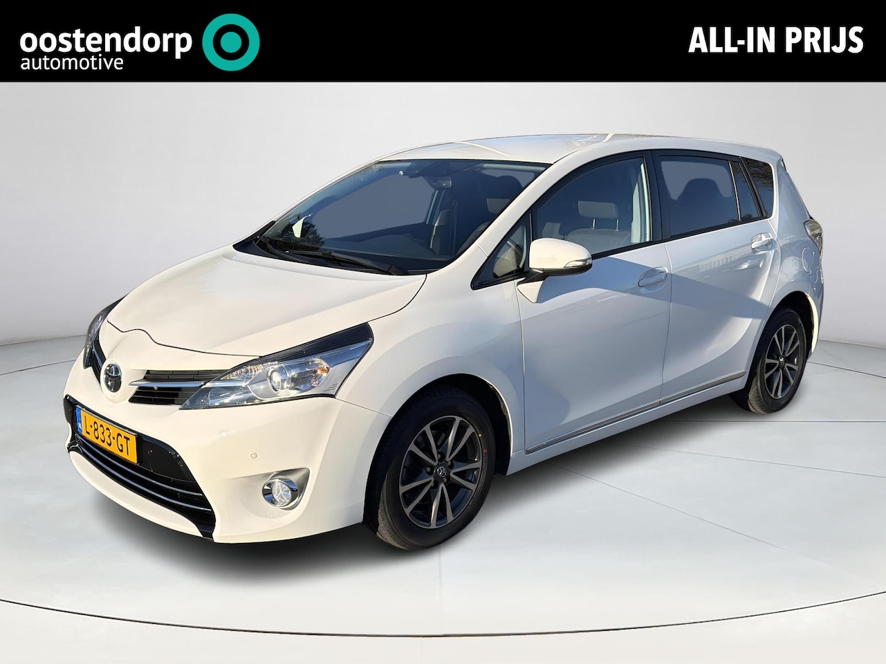 Toyota Verso - 1.8 VVT-i Automaat Dynamic | Navigatie | Achteruitrijcamera | Trekhaak - AutoWereld.nl