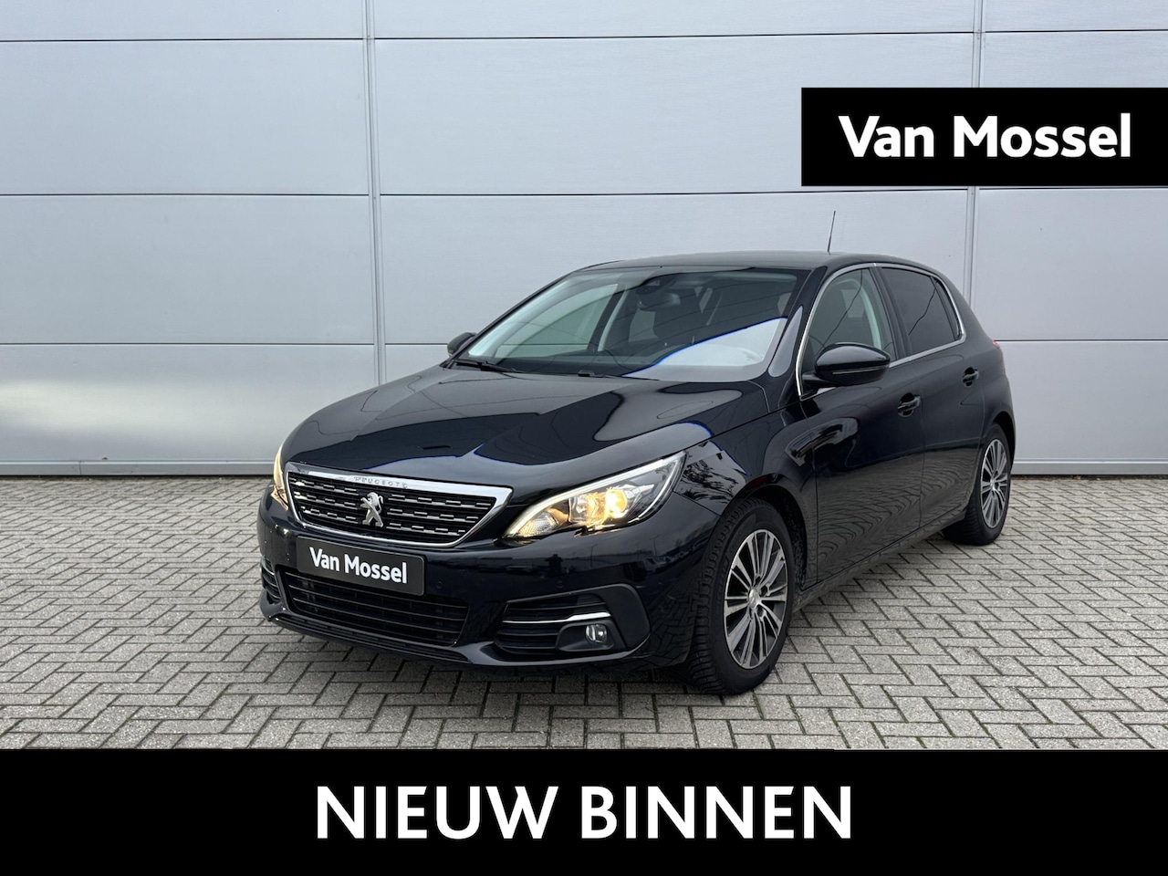 Peugeot 308 - 1.2 PureTech Blue Lease Allure 1.2 PureTech Blue Lease Allure - AutoWereld.nl
