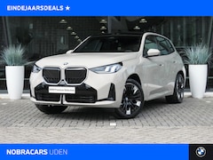 BMW X3 - 30e xDrive M Sport Automaat / Panoramadak / Trekhaak / Sportstoelen / Adaptieve LED / Park