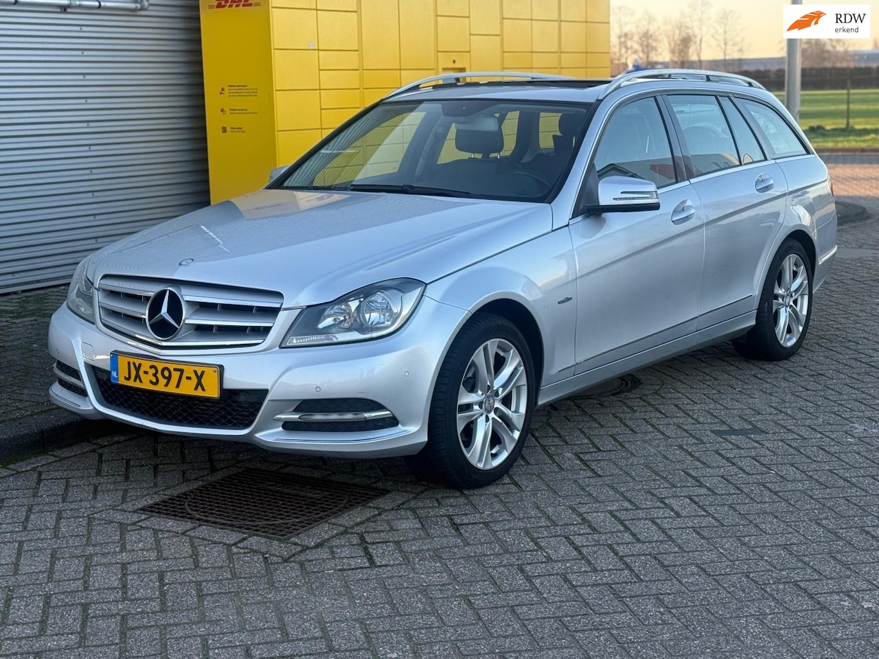 Mercedes-Benz C-klasse Estate - 180 Business AvantGarde Bj 2011 Facelif Navi Pdc Schuifdak - AutoWereld.nl