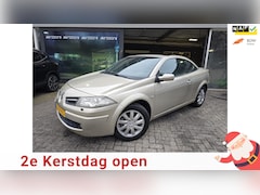 Renault Mégane coupé cabriolet - 1.6-16V Tech Line | NIEUWE APK | 12MND GARANTIE | LEDER | CRUISE | AIRCO |
