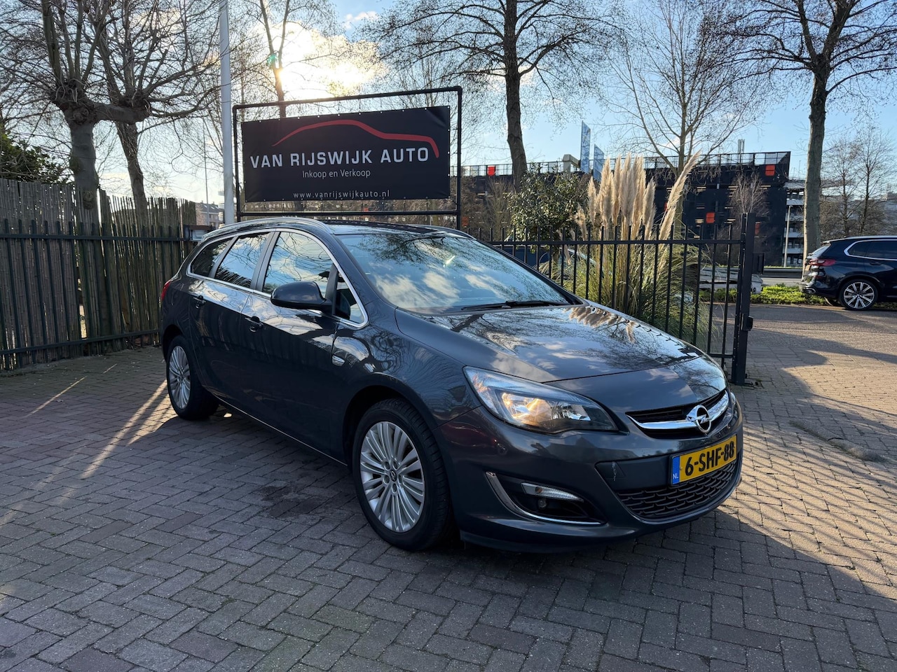 Opel Astra Sports Tourer - 1.4 Turbo Design Edition Navi Airco Trekh Dealer Ond - AutoWereld.nl