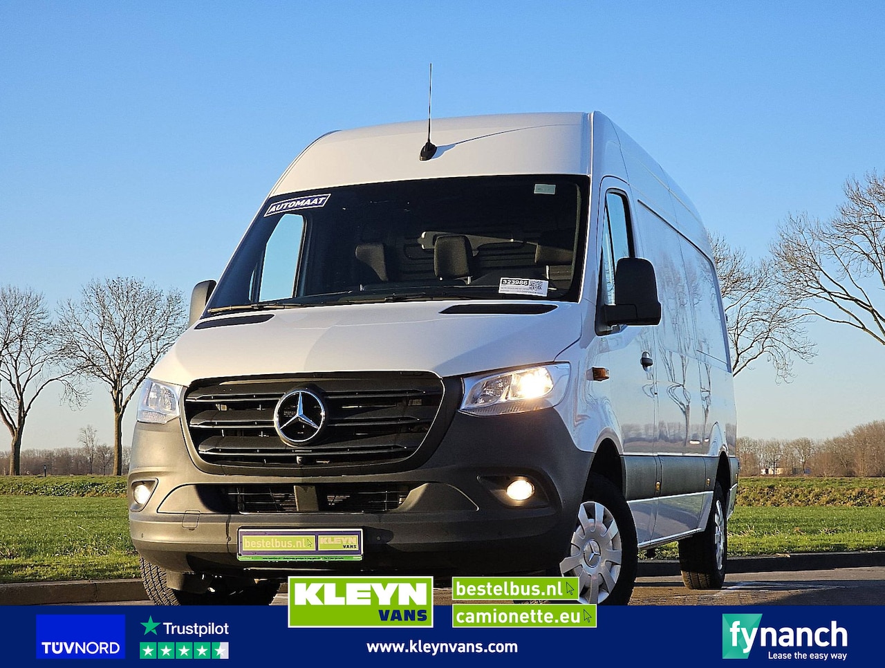 Mercedes-Benz Sprinter - 317 L2H2 Mbux RWD! - AutoWereld.nl