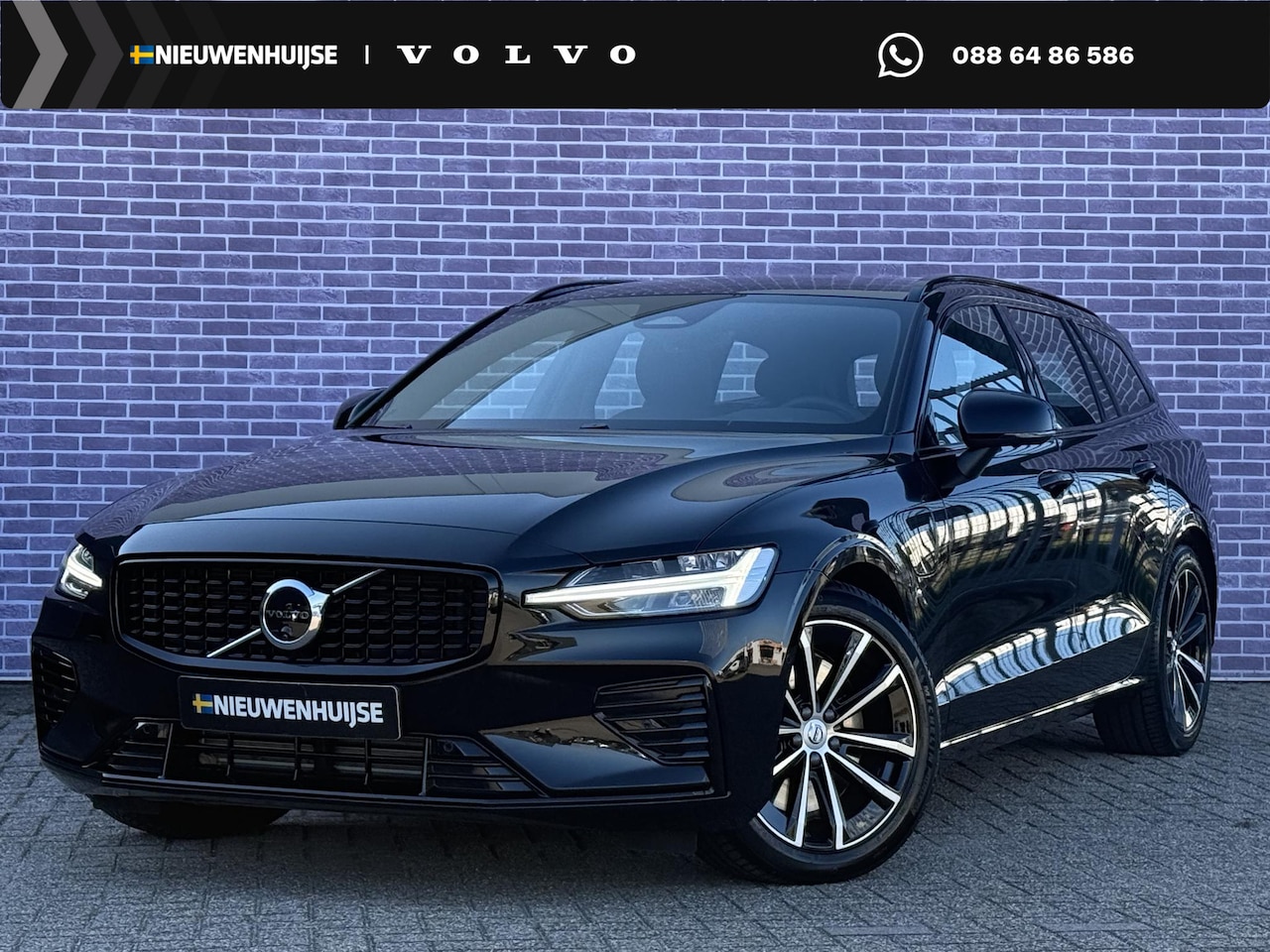 Volvo V60 - 2.0 T6 Plug-in hybrid AWD Plus Dark | 360° Camera | Stoel en stuurverwarming | Trekhaak | - AutoWereld.nl