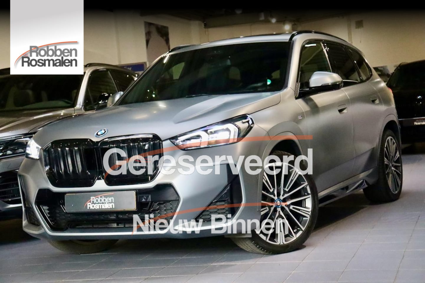 BMW iX1 - xDrive30 Launch Ed M Sport|Frozen|PANO|MASSAGE - AutoWereld.nl