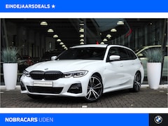 BMW 3-serie Touring - 320i High Executive M Sport Automaat / Trekhaak / Sportstoelen / Achteruitrijcamera / M Sp