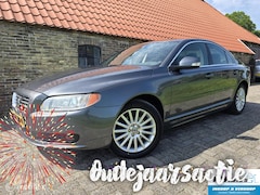 Volvo S80 - 2.5 T Momentum Automaat