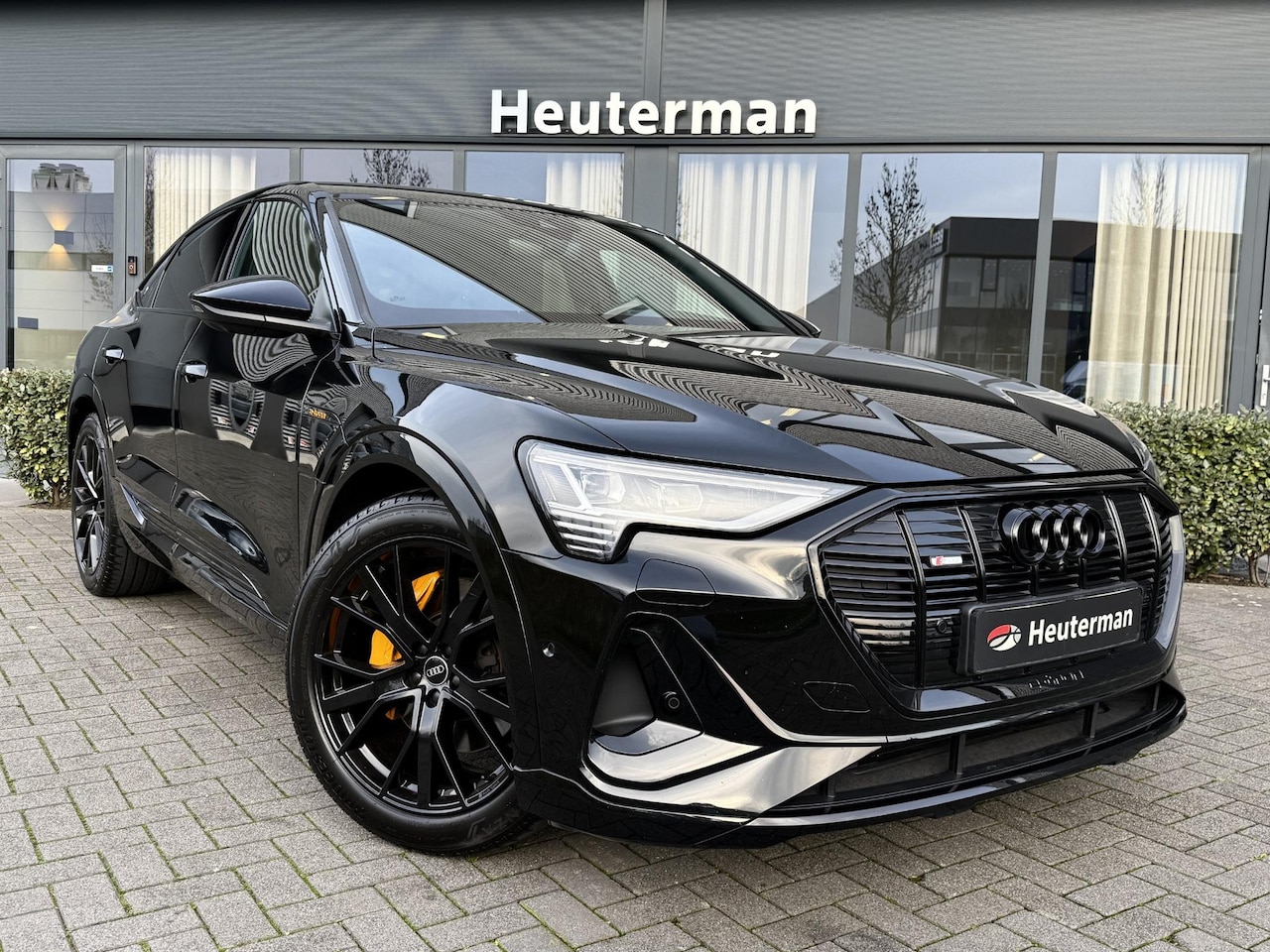 Audi e-tron Sportback - 50 Quattro Sportback S Line Black Edition/ B&O - AutoWereld.nl