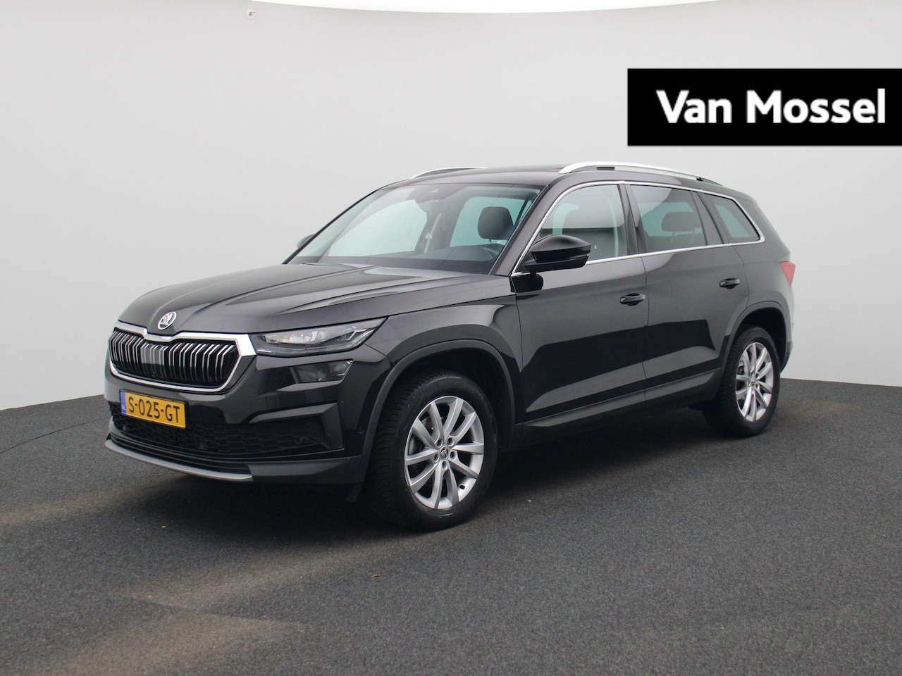 Skoda Kodiaq - 1.5 TSI Business Edition Plus | PANORAMADAK | ELEK.ACHTERKLEP | NAVIGATIE | STOELVERWARMIN - AutoWereld.nl