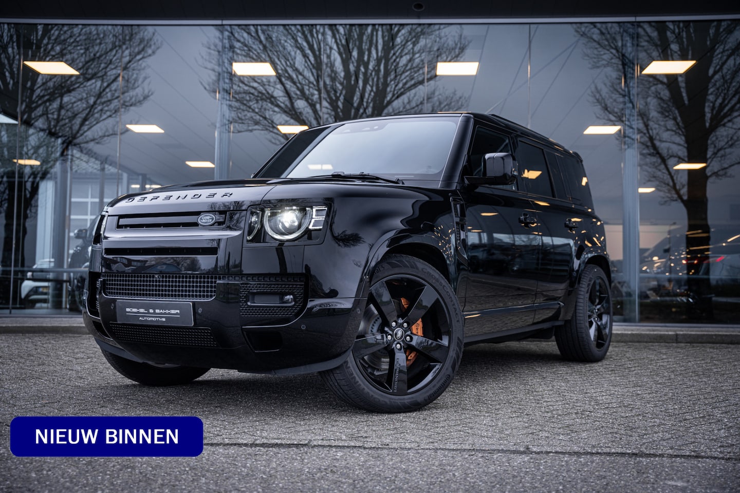 Land Rover Defender 110 - 2.0 P300e 110 X-Dynamic HSE ** URBAN ** 22inch ** Towing ** Cold Climate ** Dakspoiler ** - AutoWereld.nl