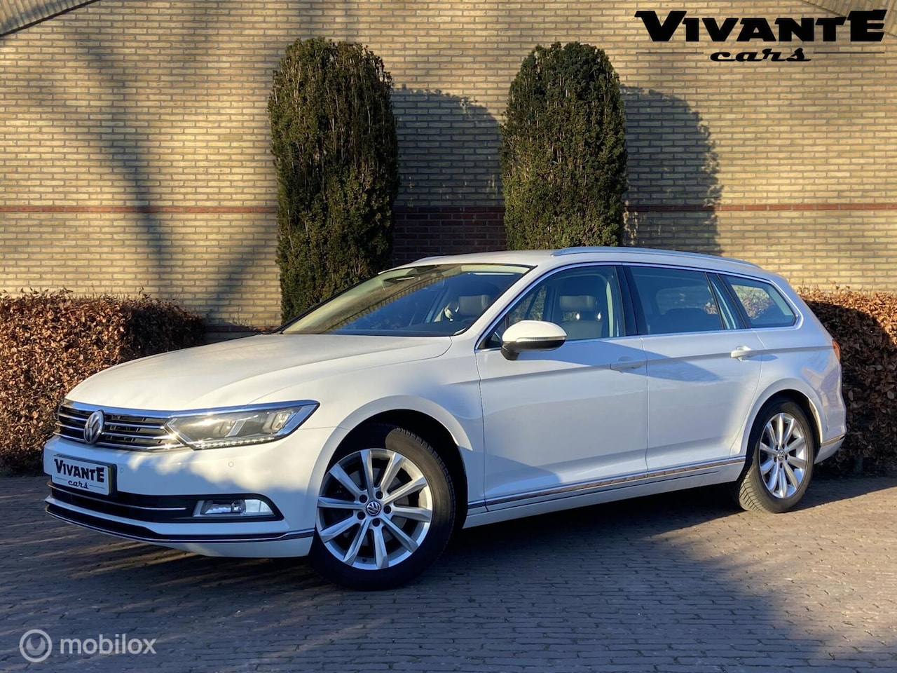 Volkswagen Passat Variant - 1.4 TSI DSG*Dealer OH*Stoelverw.*PDC v+a*Navi* - AutoWereld.nl